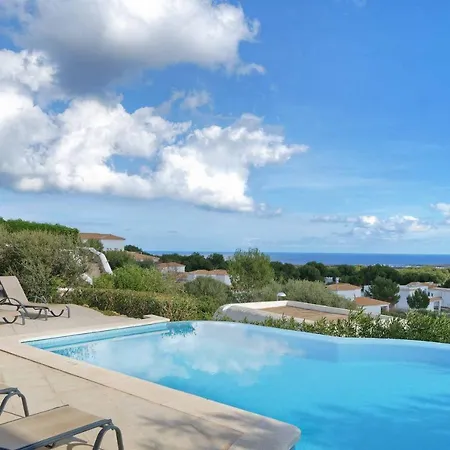 Tin Uno Villa *